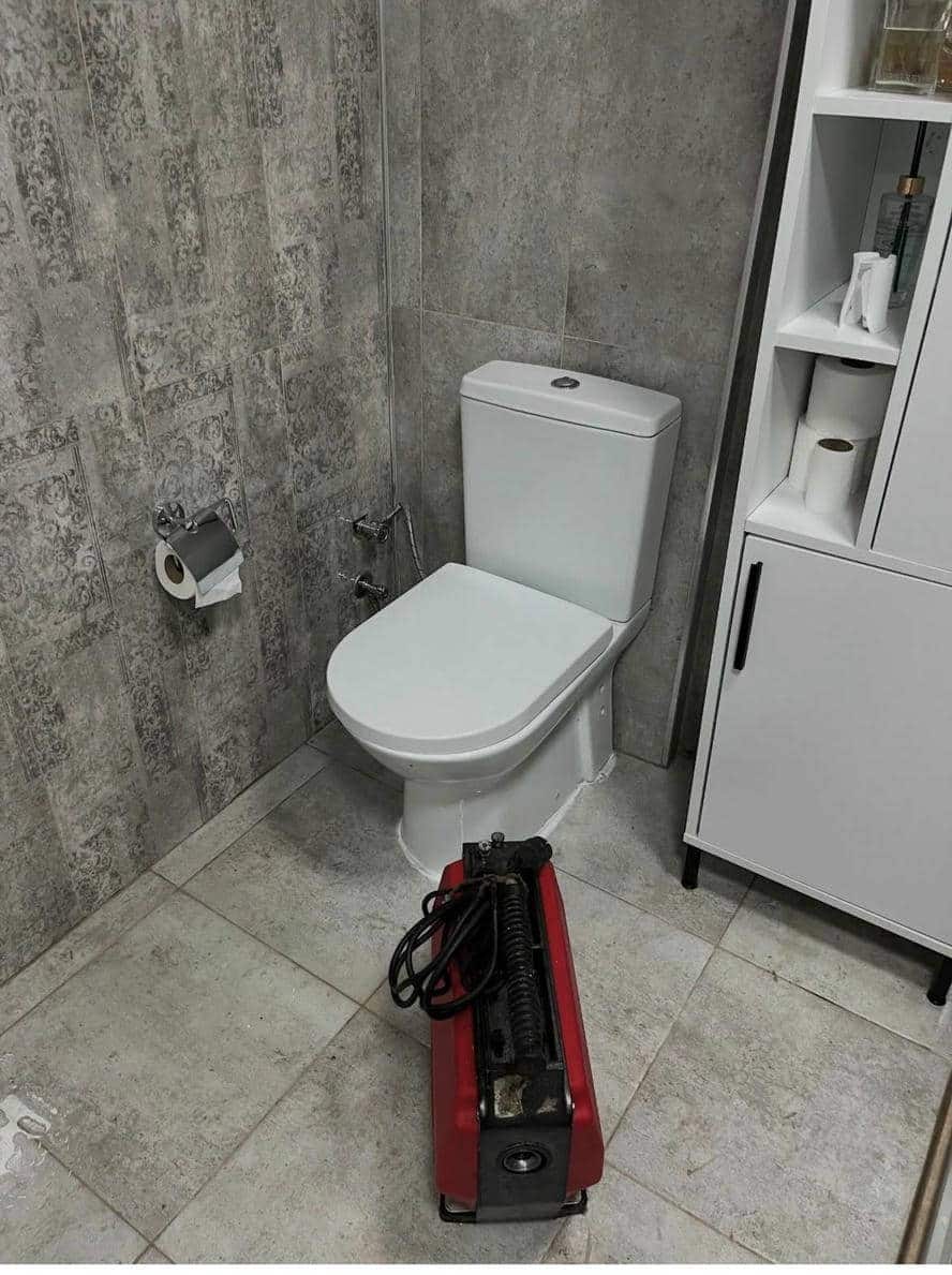 Klozet ve atık su gideri bağlantısı